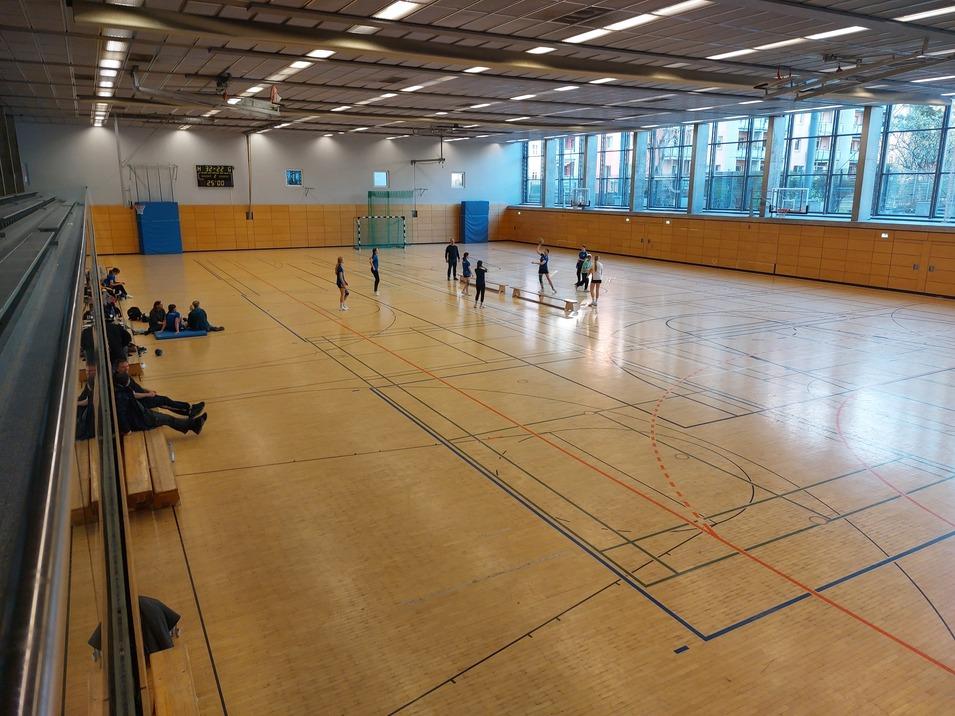 Sporthalle Palisadenstraße von Innen Sporthalle Palisadenstraße von Innen